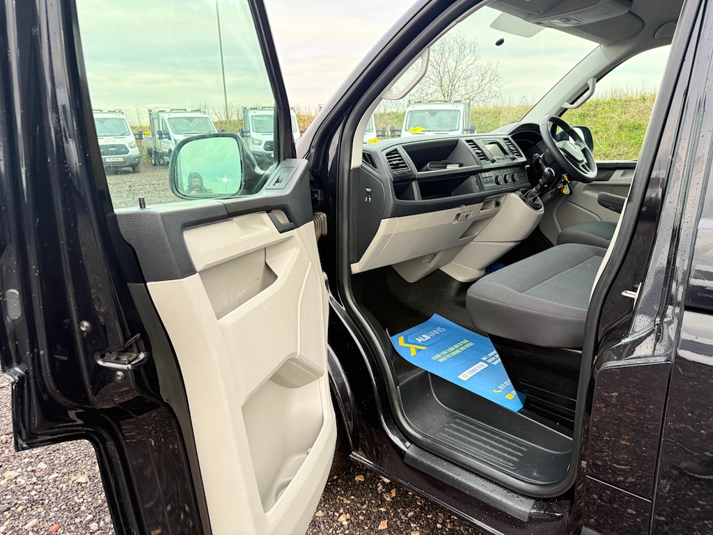 Used Volkswagen Transporter 2018 for sale - 77627842: Photo 17