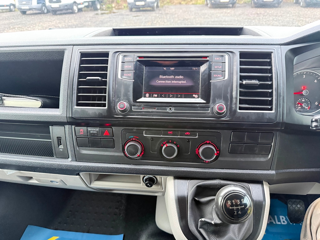 Used Volkswagen Transporter 2018 for sale - 77627842: Photo 23