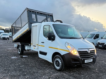 Vauxhall - Movano