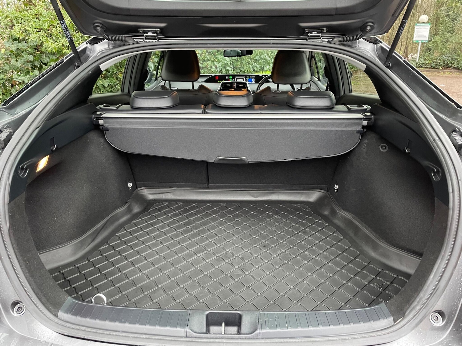 Used Toyota Prius 2020 for sale - 77574438: Photo 29