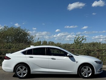 Used Vauxhall Insignia 2017 for sale - 77574336: Photo