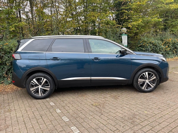 Used Peugeot 5008 2023 for sale - 76283468: Photo 2