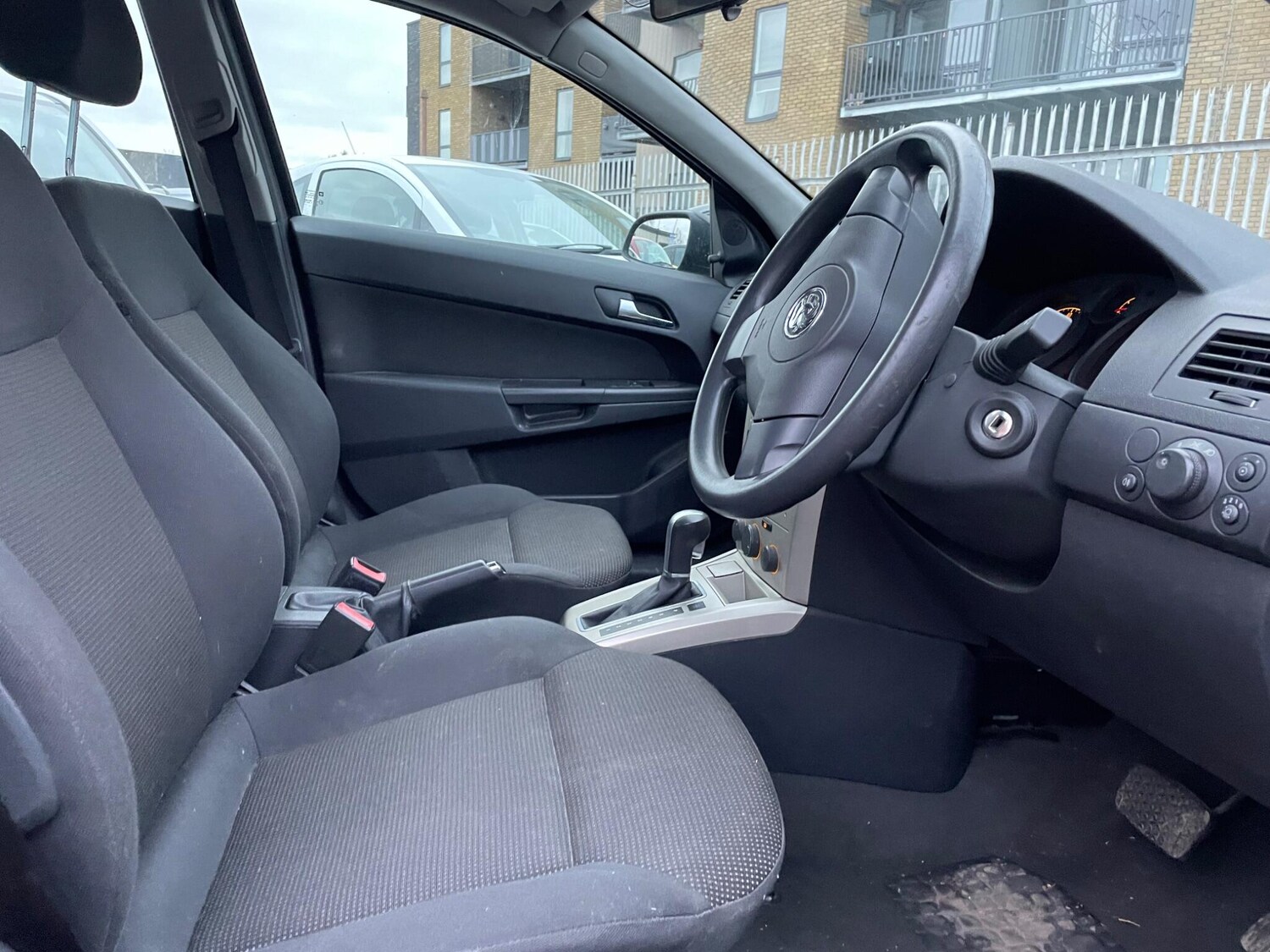 Used Vauxhall Astra for sale - 77598113: Photo 6