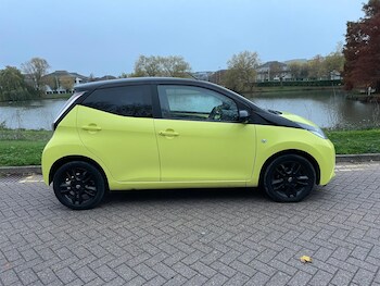 Used Toyota AYGO 2017 for sale - 77853682: Photo