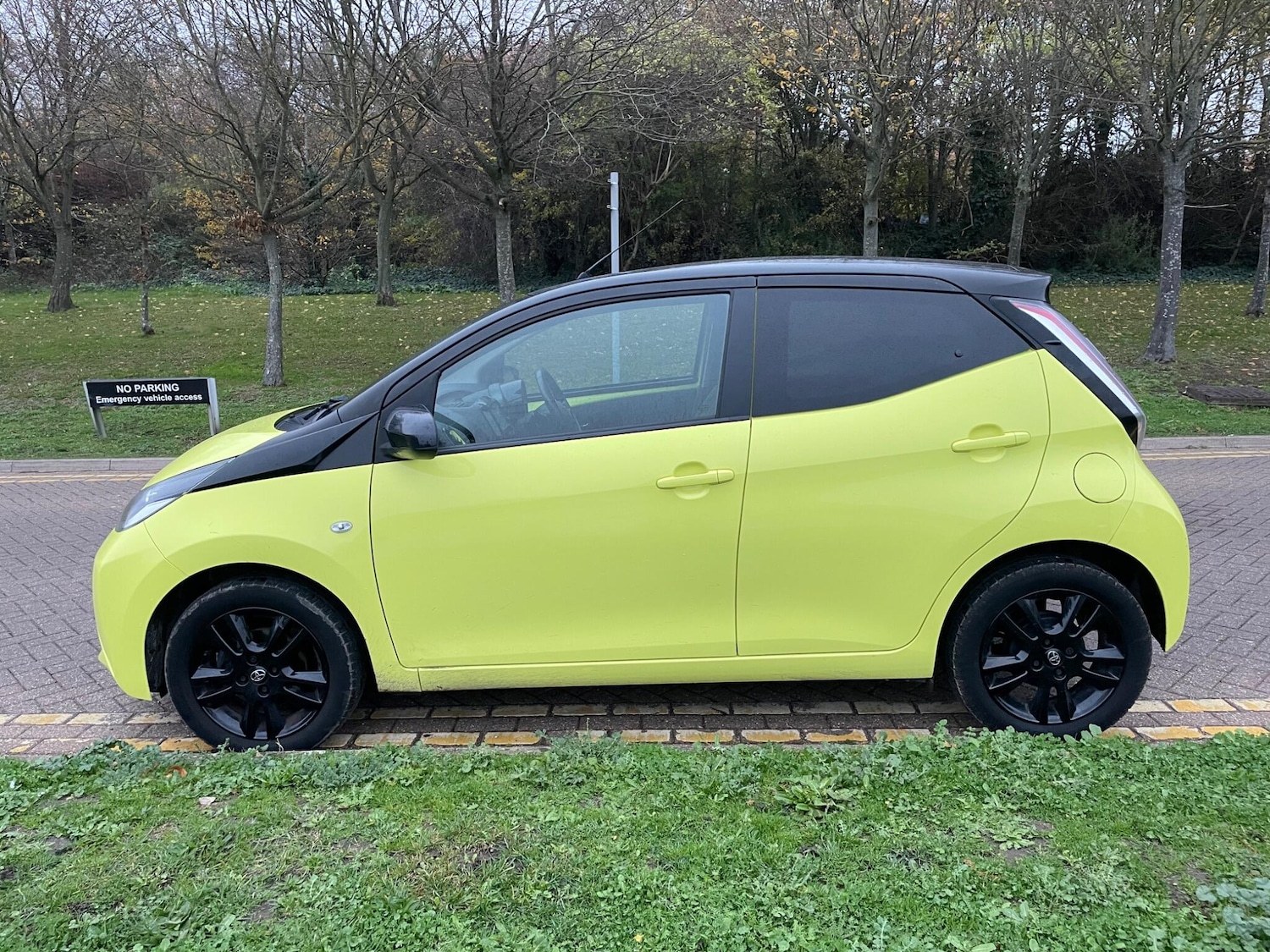 Used Toyota AYGO for sale - 77853682: Photo 7