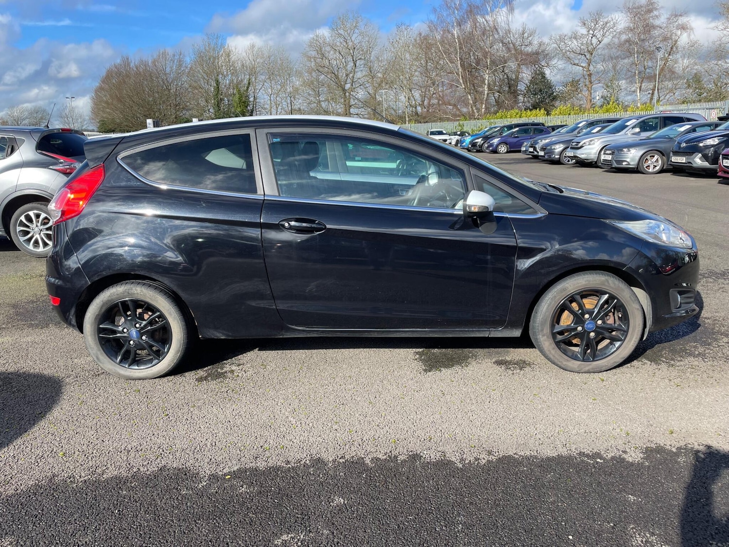Used Ford Fiesta for sale - 77658127: Photo 3