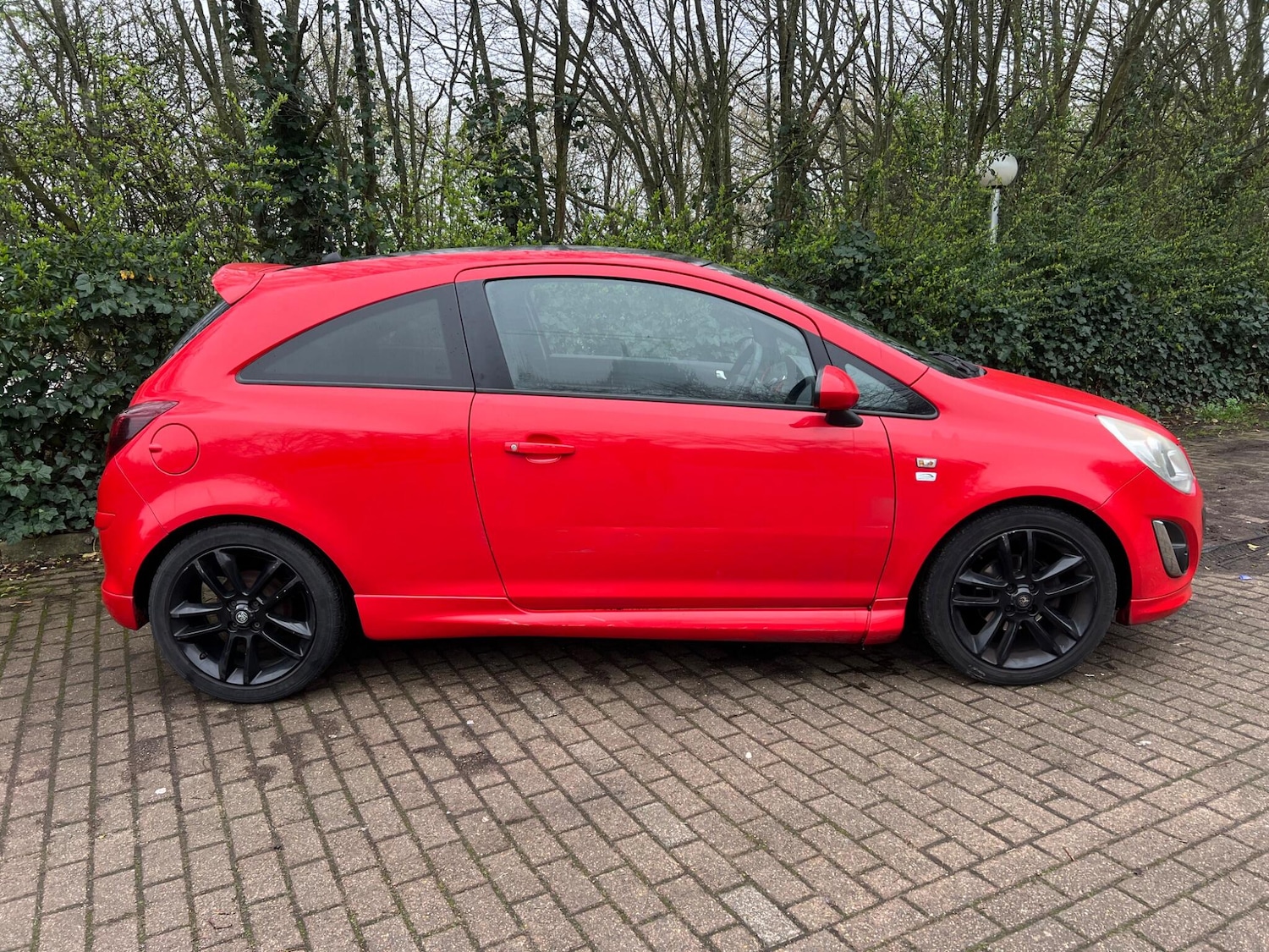 Used Vauxhall Corsa 2011 for sale - 77799187: Photo 2