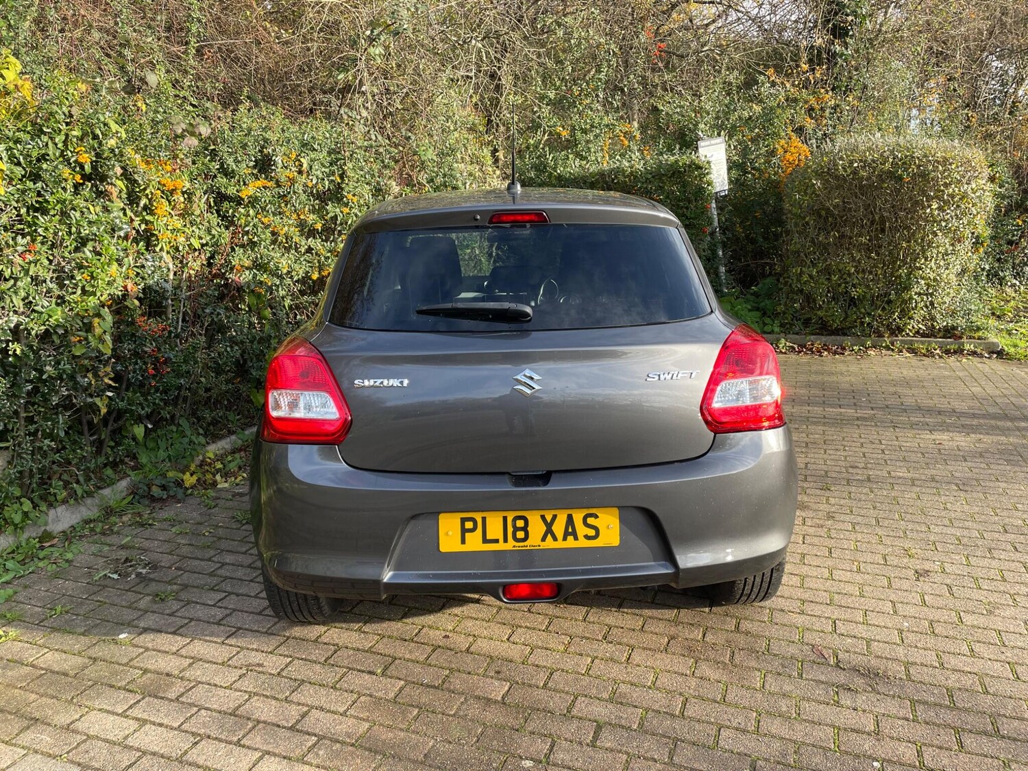Used Suzuki Swift 2018 for sale - 76823763: Photo 12