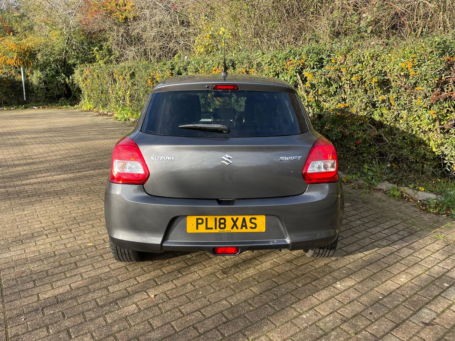 Used Suzuki Swift 2018 for sale - 76823763: Photo 30