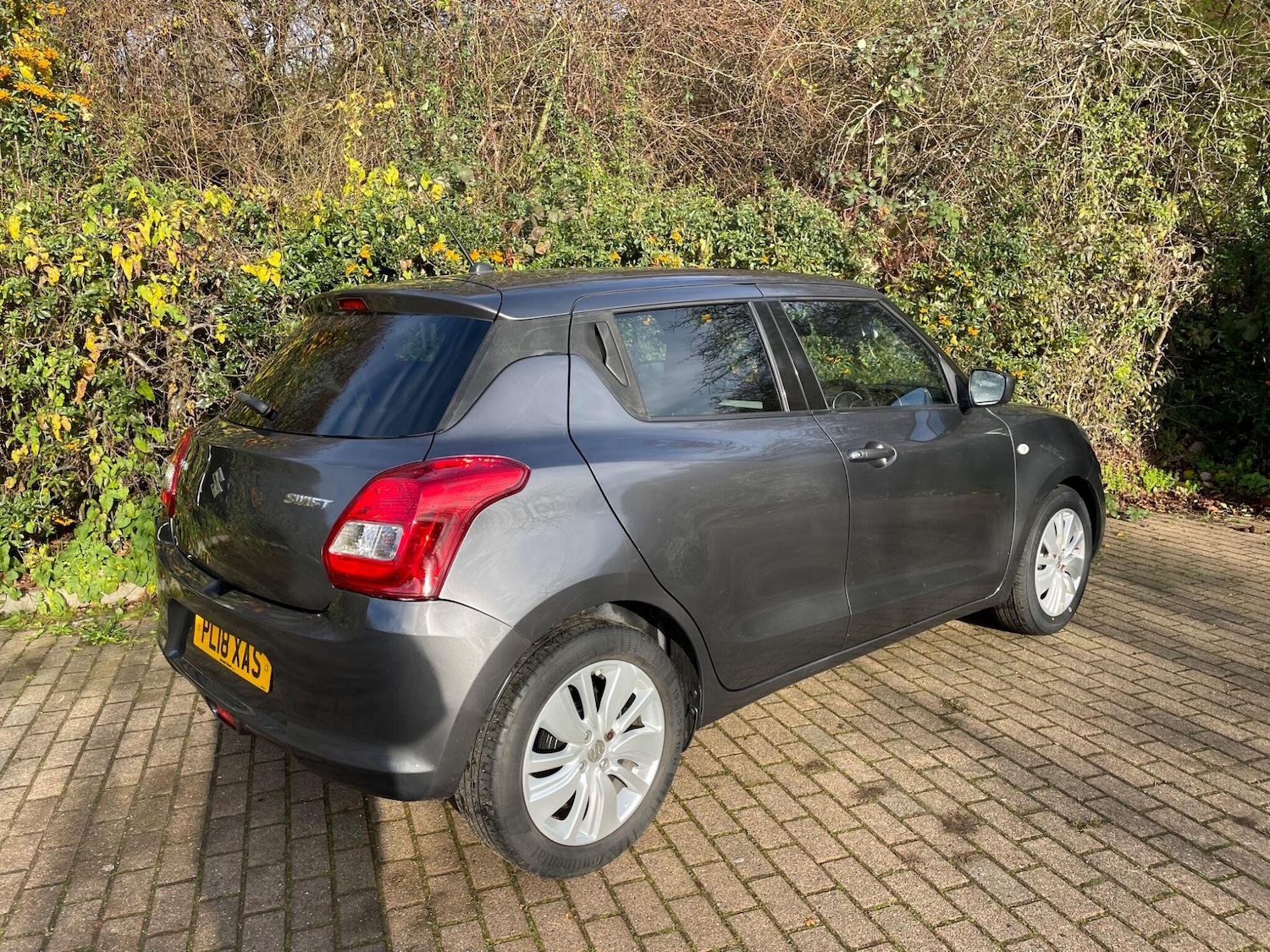 Used Suzuki Swift 2018 for sale - 76823763: Photo 31