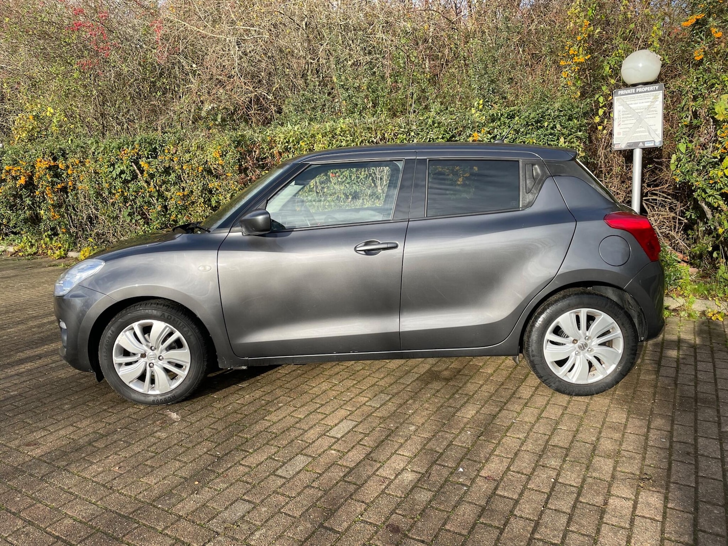 Used Suzuki Swift 2018 for sale - 76823763: Photo 5