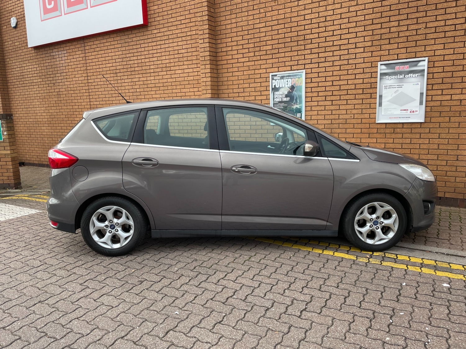 Used Ford C-Max 2014 for sale - 76518283: Photo 11