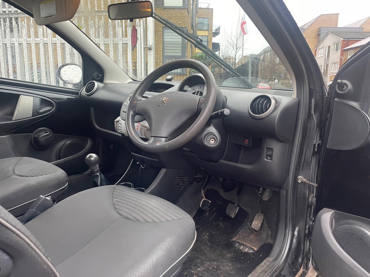 Used Peugeot 107 2012 for sale - 76728721: Photo 9