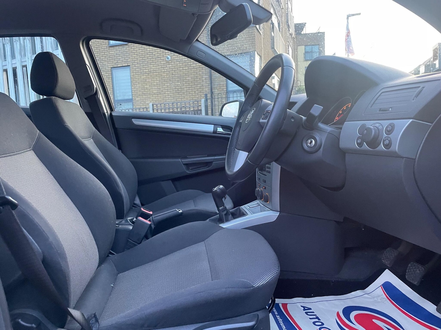 Used Vauxhall Astra 2009 for sale - 77344272: Photo 8