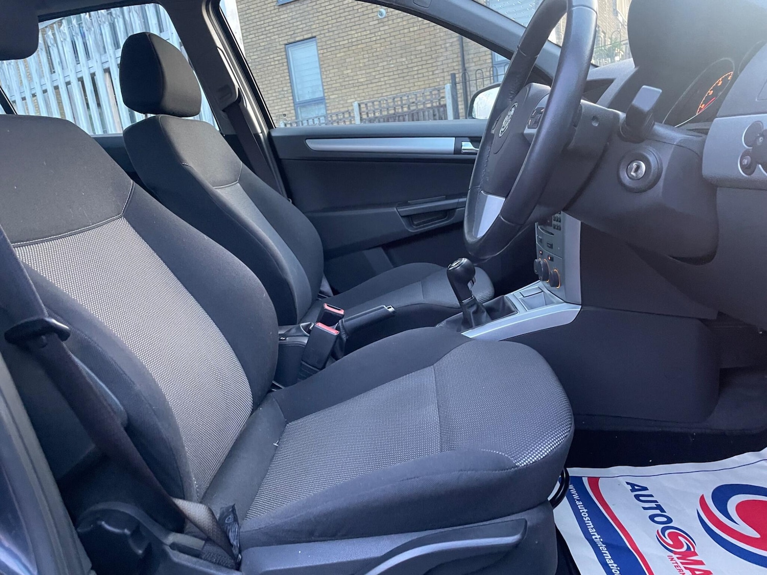 Used Vauxhall Astra 2009 for sale - 77344272: Photo 9