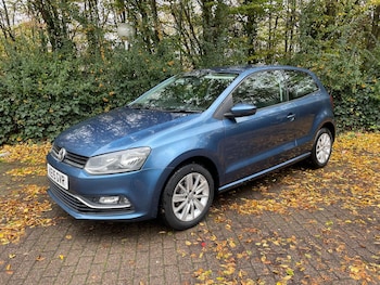 Used Volkswagen Polo 2015 for sale - 76307560: Photo