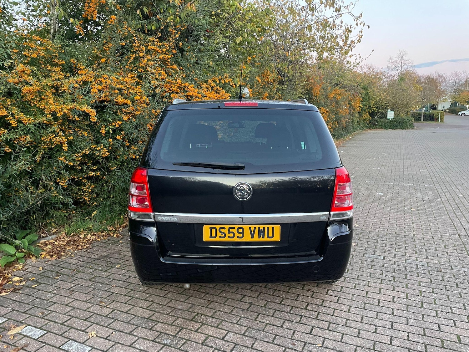Used Vauxhall Zafira 2010 for sale - 76378111: Photo 11