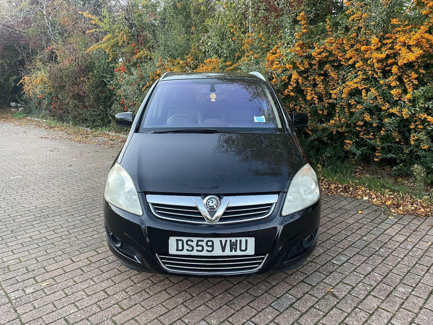 Used Vauxhall Zafira 2010 for sale - 76378111: Photo 2