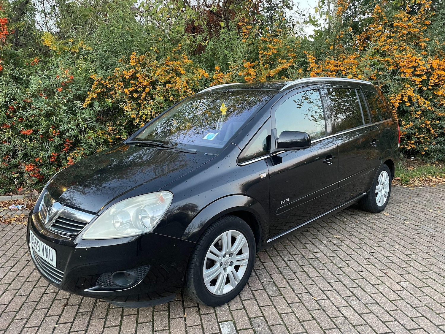 Used Vauxhall Zafira 2010 for sale - 76378111: Photo 3