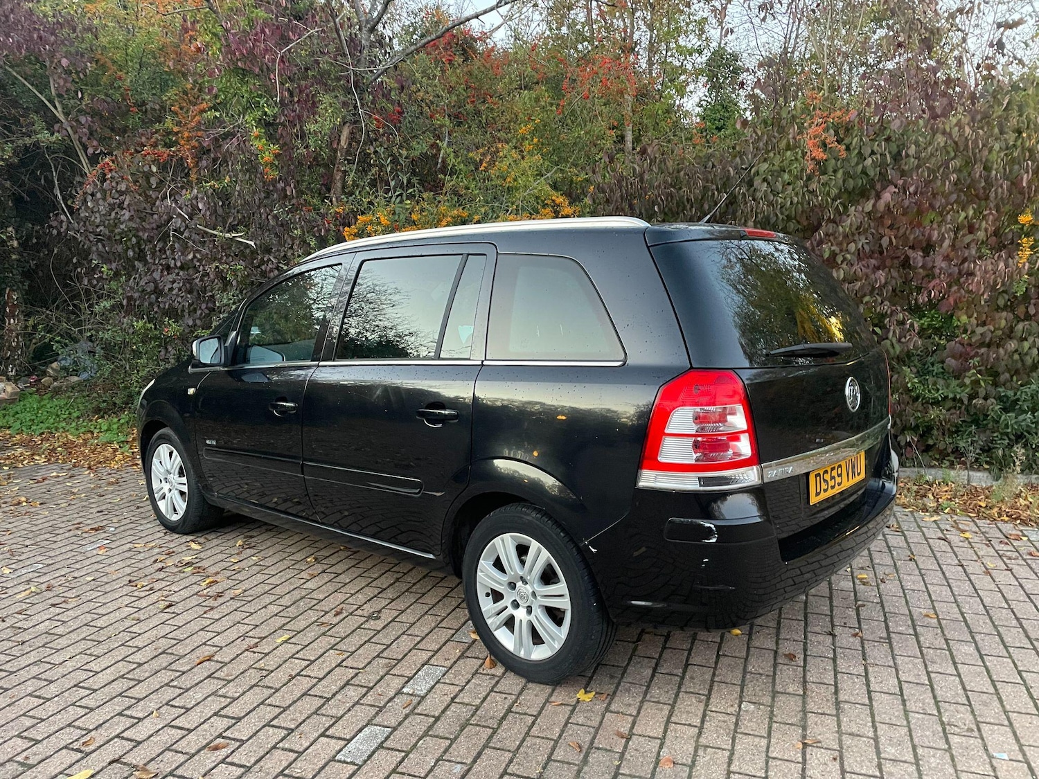 Used Vauxhall Zafira 2010 for sale - 76378111: Photo 6