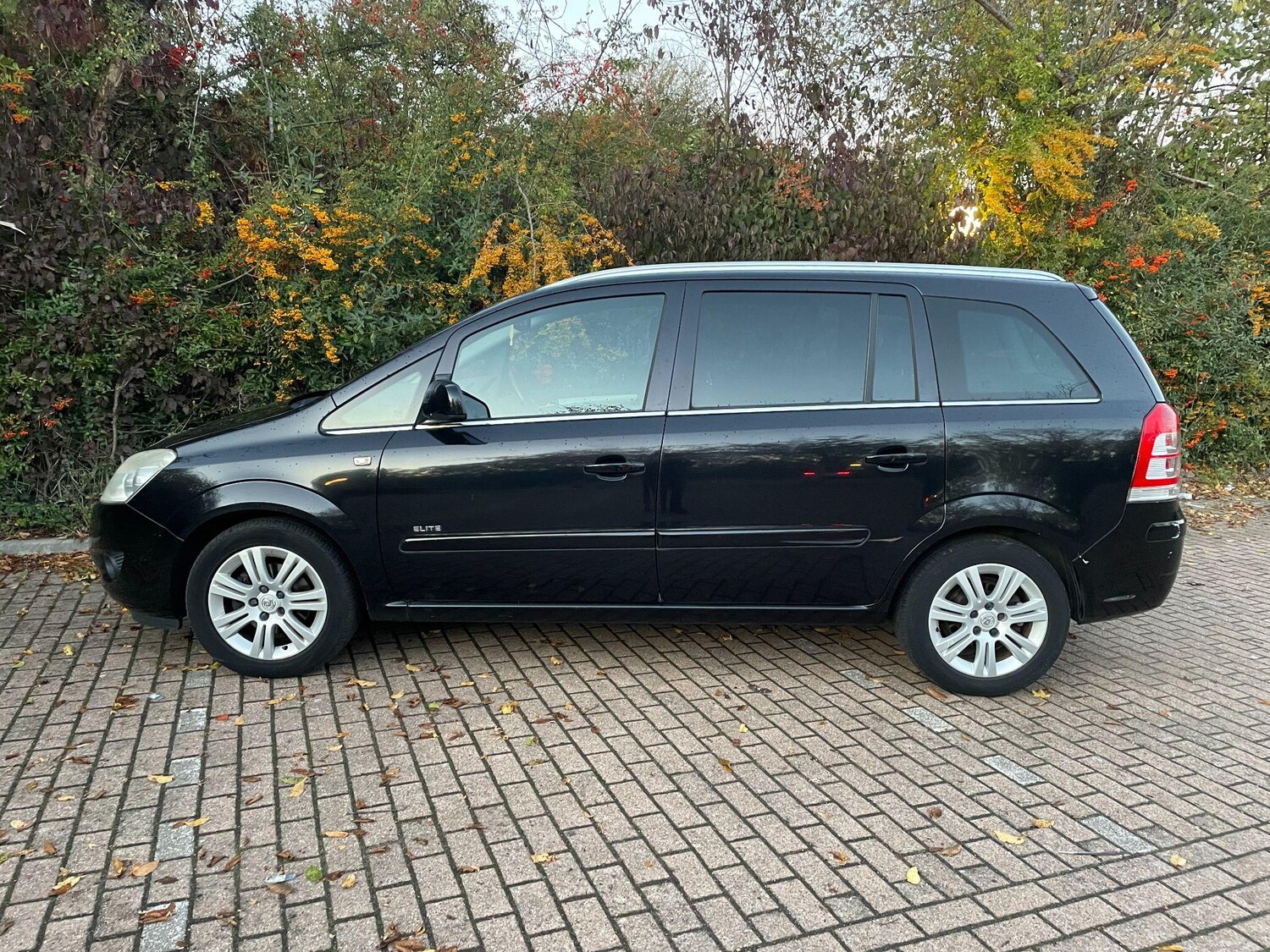 Used Vauxhall Zafira 2010 for sale - 76378111: Photo 7