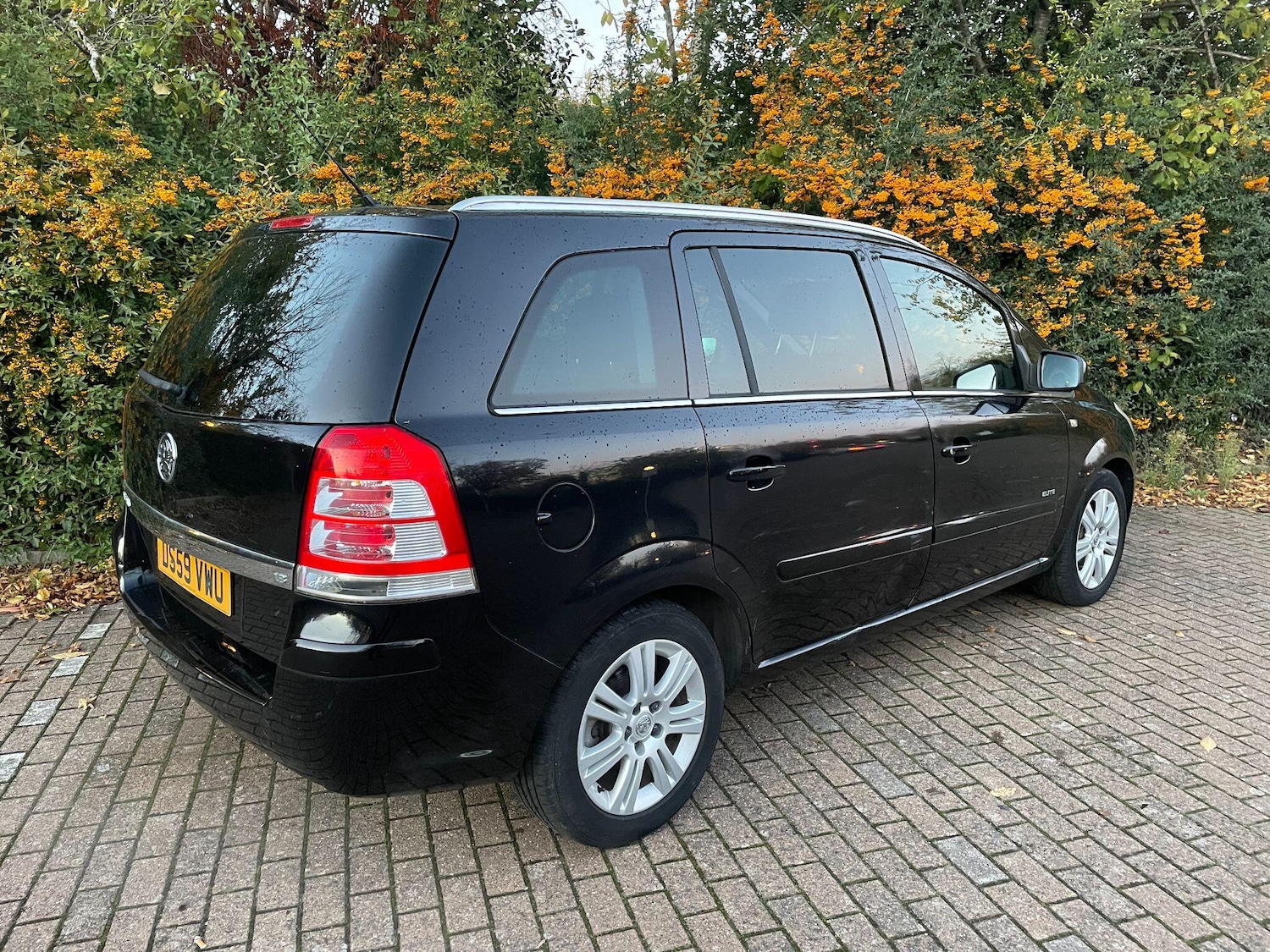 Used Vauxhall Zafira 2010 for sale - 76378111: Photo 9