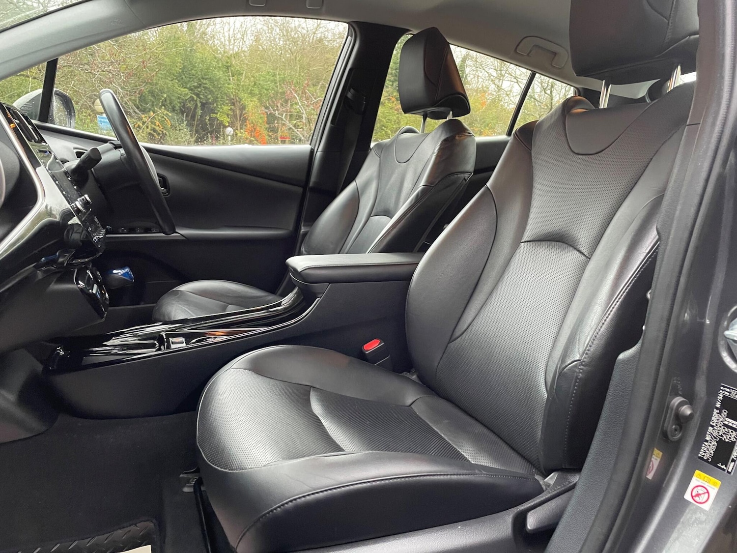 Used Toyota Prius 2020 for sale - 77144252: Photo 27