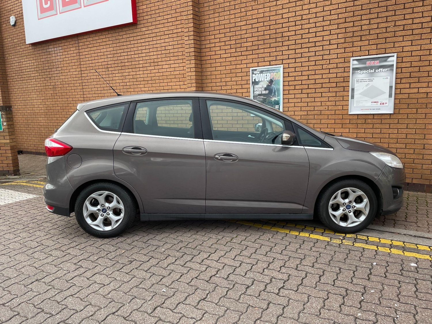 Used Ford C-Max 2014 for sale - 76527795: Photo 11