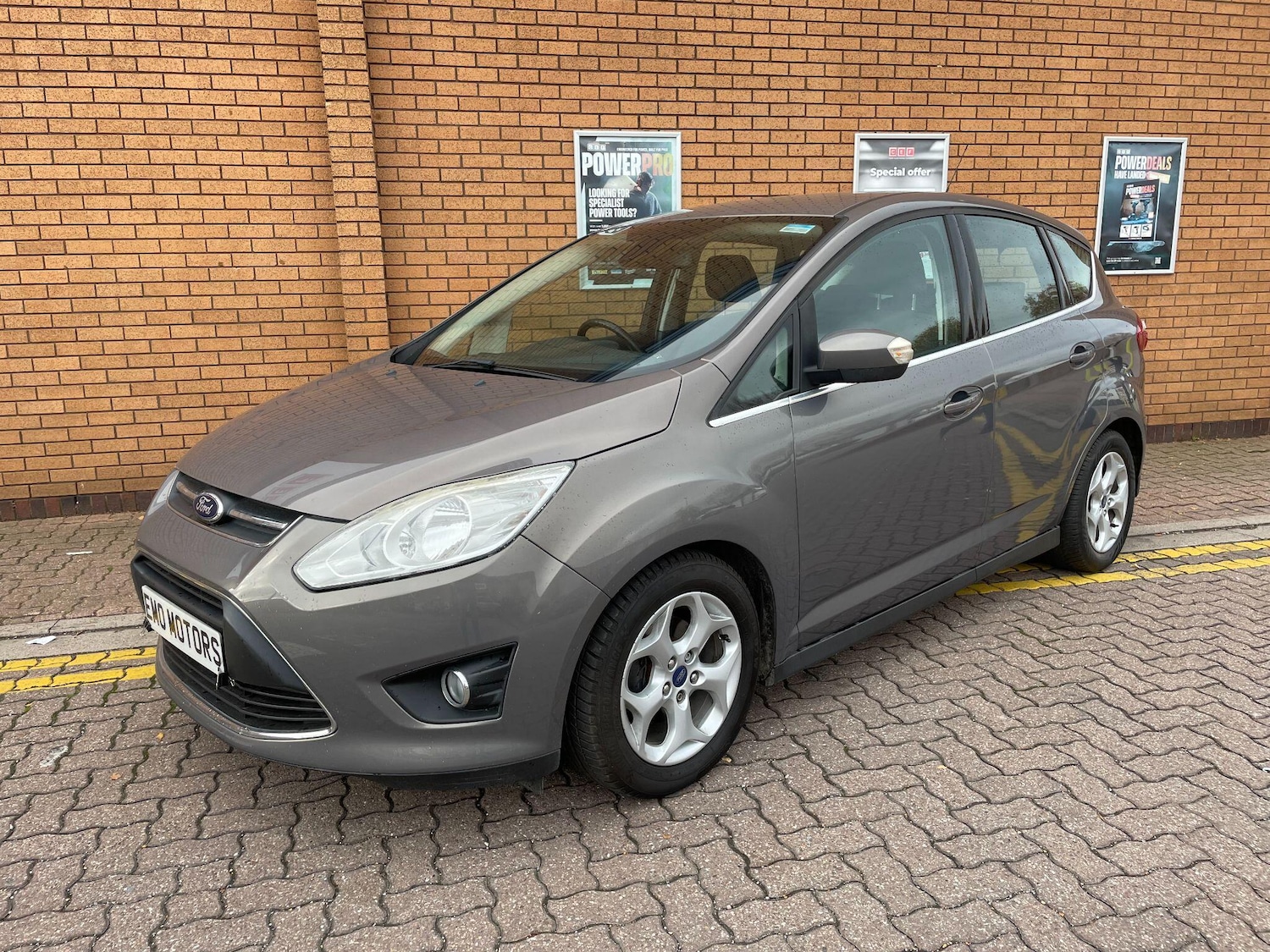Used Ford C-Max 2014 for sale - 76527795: Photo 4