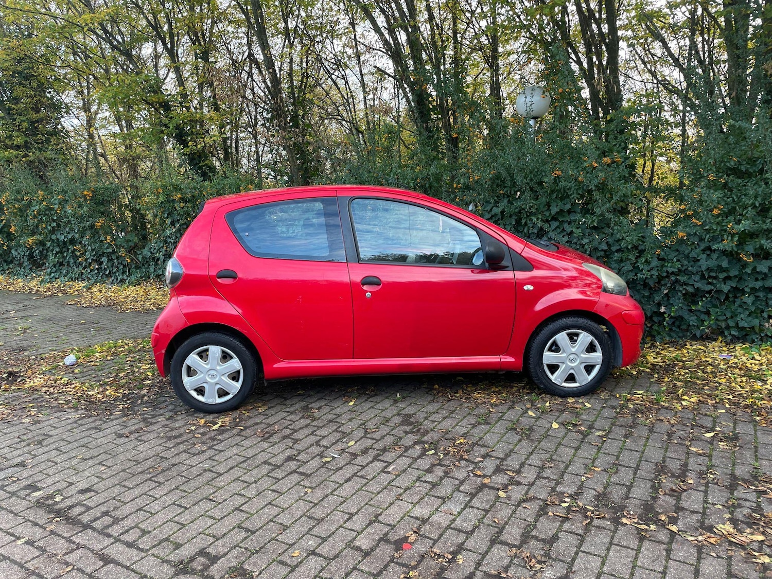 Used Toyota AYGO 2009 for sale - 76389189: Photo 11
