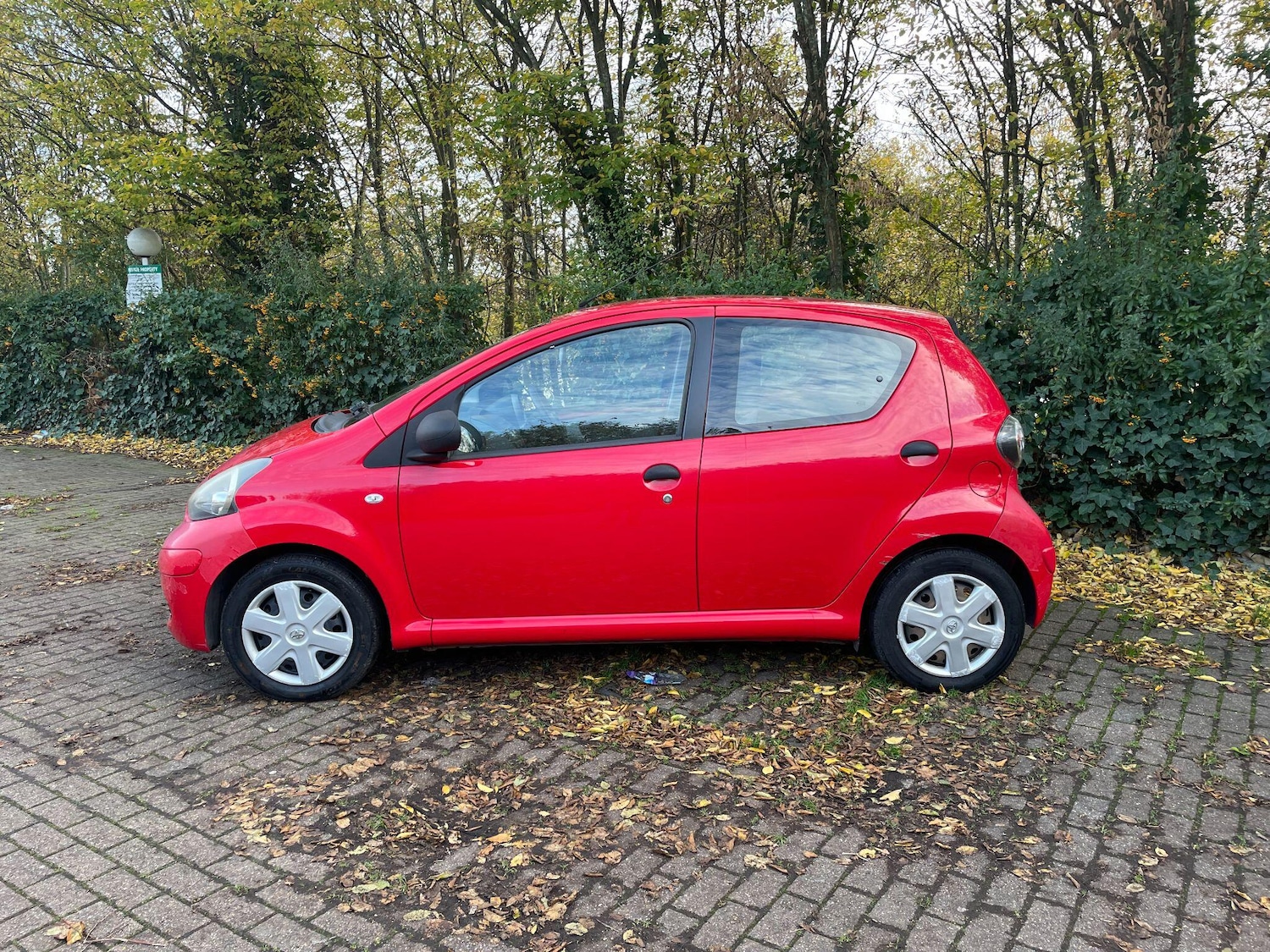 Used Toyota AYGO 2009 for sale - 76389189: Photo 5
