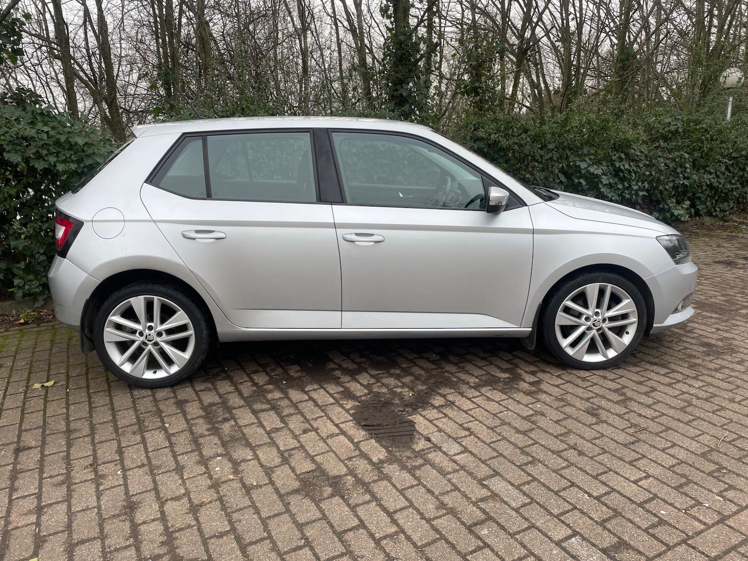 Used Skoda Fabia 2015 for sale - 77799461: Photo 2