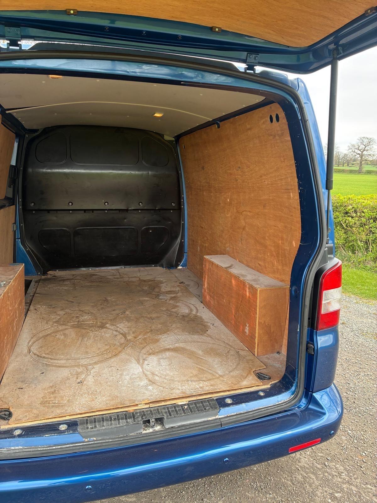 Used Volkswagen Transporter 2010 for sale - 78185556: Photo 6