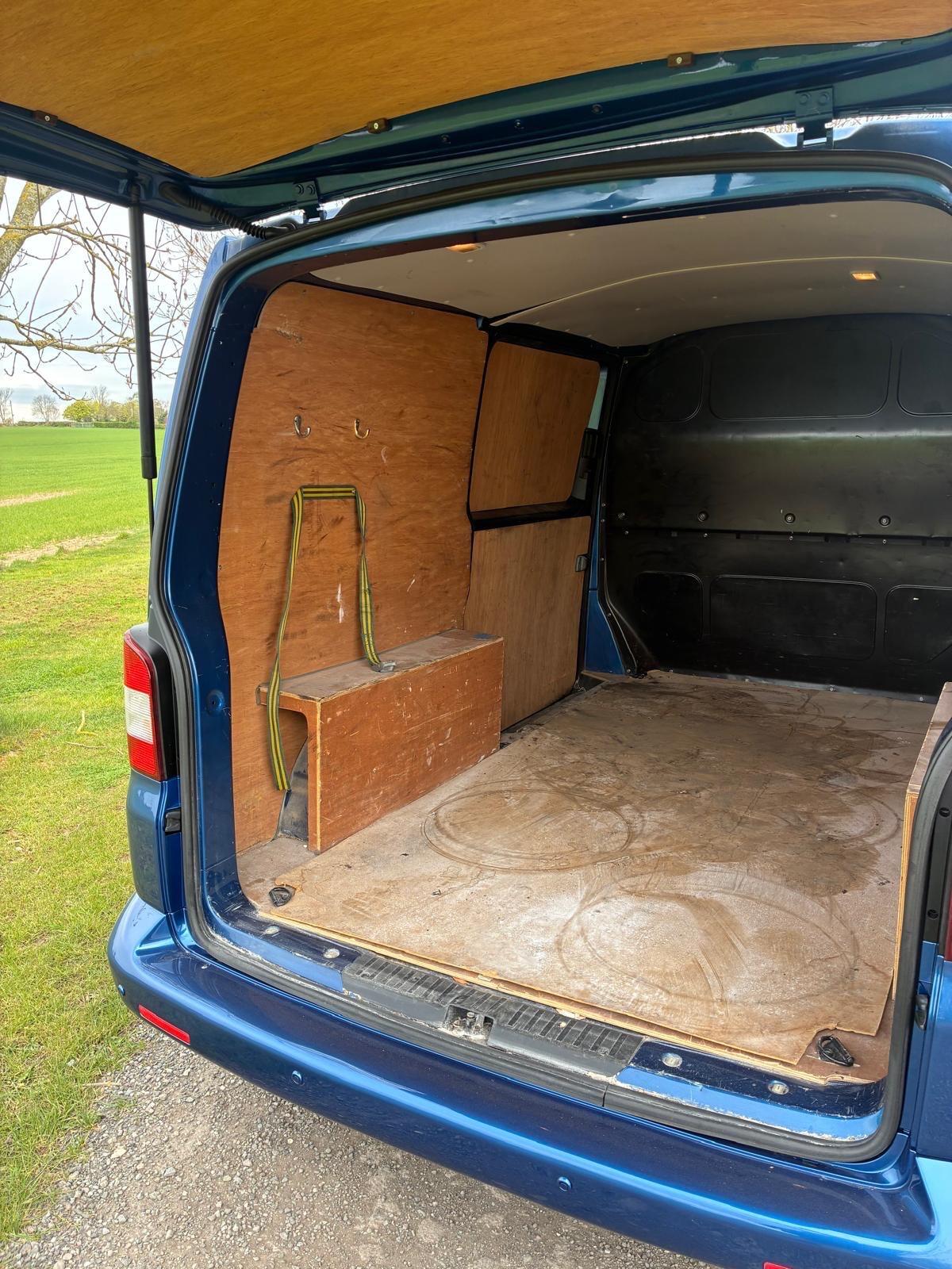 Used Volkswagen Transporter 2010 for sale - 78185556: Photo 7