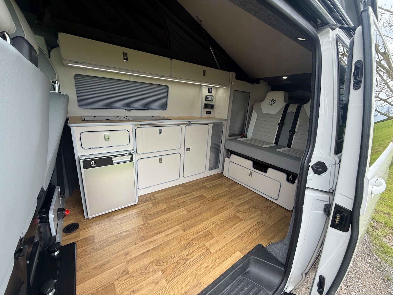 Used Volkswagen Transporter 2020 for sale - 78100840: Photo 2