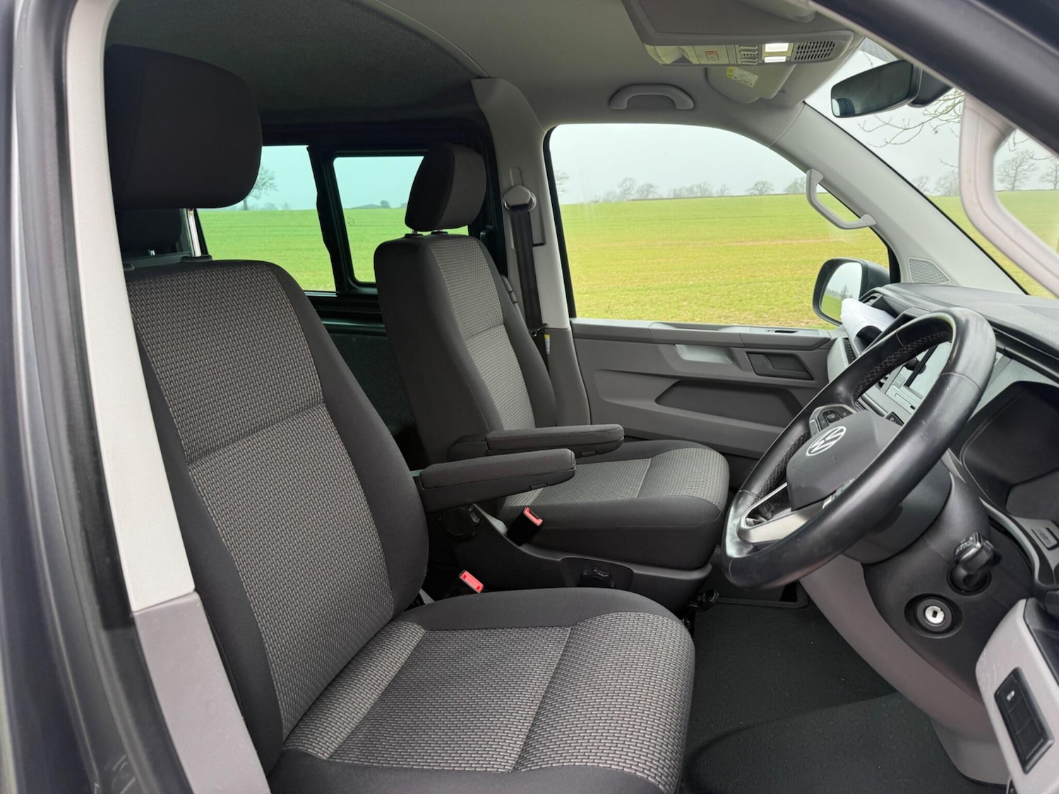 Used Volkswagen Transporter for sale - 77809155: Photo 5