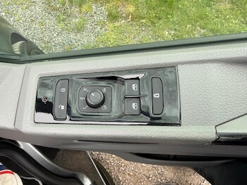 Used Volkswagen Transporter 2021 for sale - 78244600: Photo