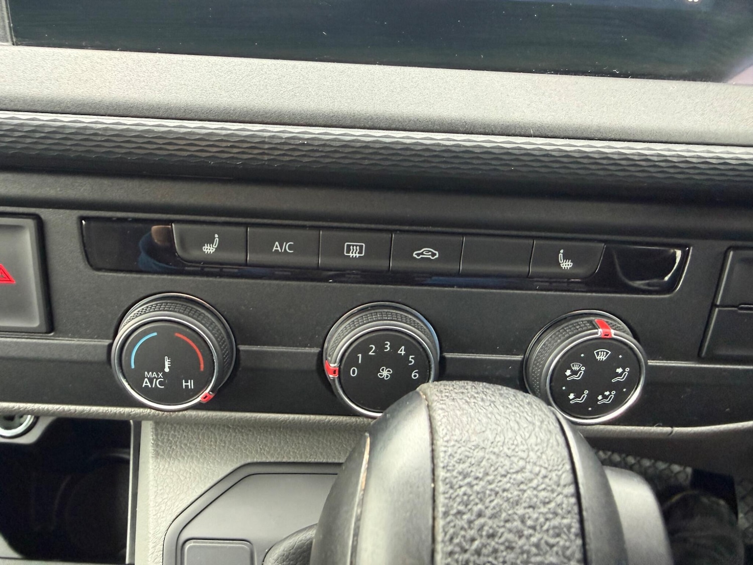 Used Volkswagen Transporter 2021 for sale - 77658756: Photo 10