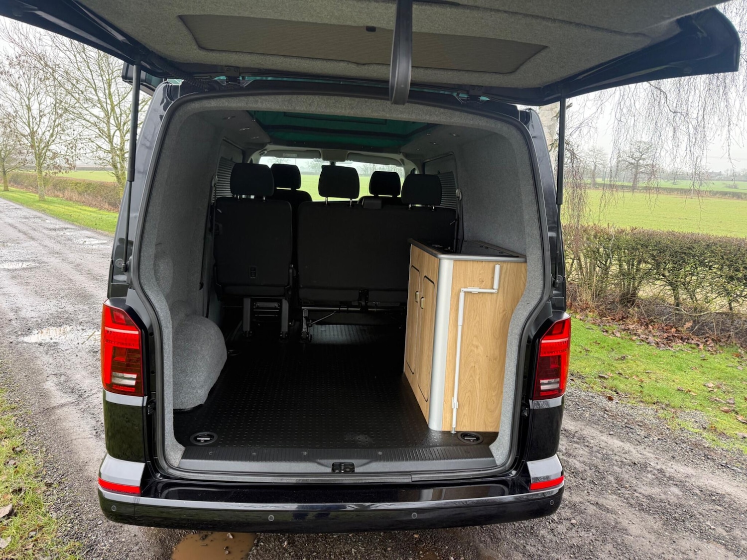 Used Volkswagen Transporter 2021 for sale - 77658756: Photo 2