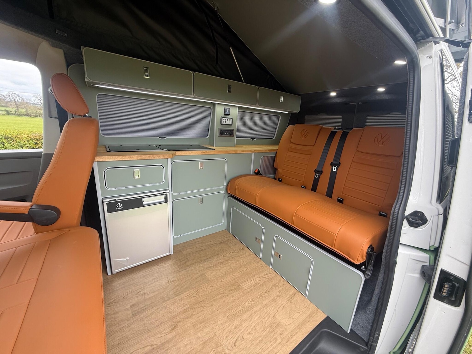 Used Volkswagen Transporter 2021 for sale - 78100797: Photo 2