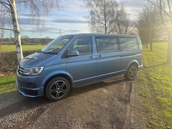 Used Volkswagen Transporter Shuttle 2017 for sale - 77658495: Photo