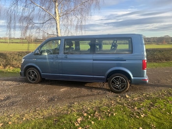 Used Volkswagen Transporter Shuttle 2017 for sale - 77658495: Photo