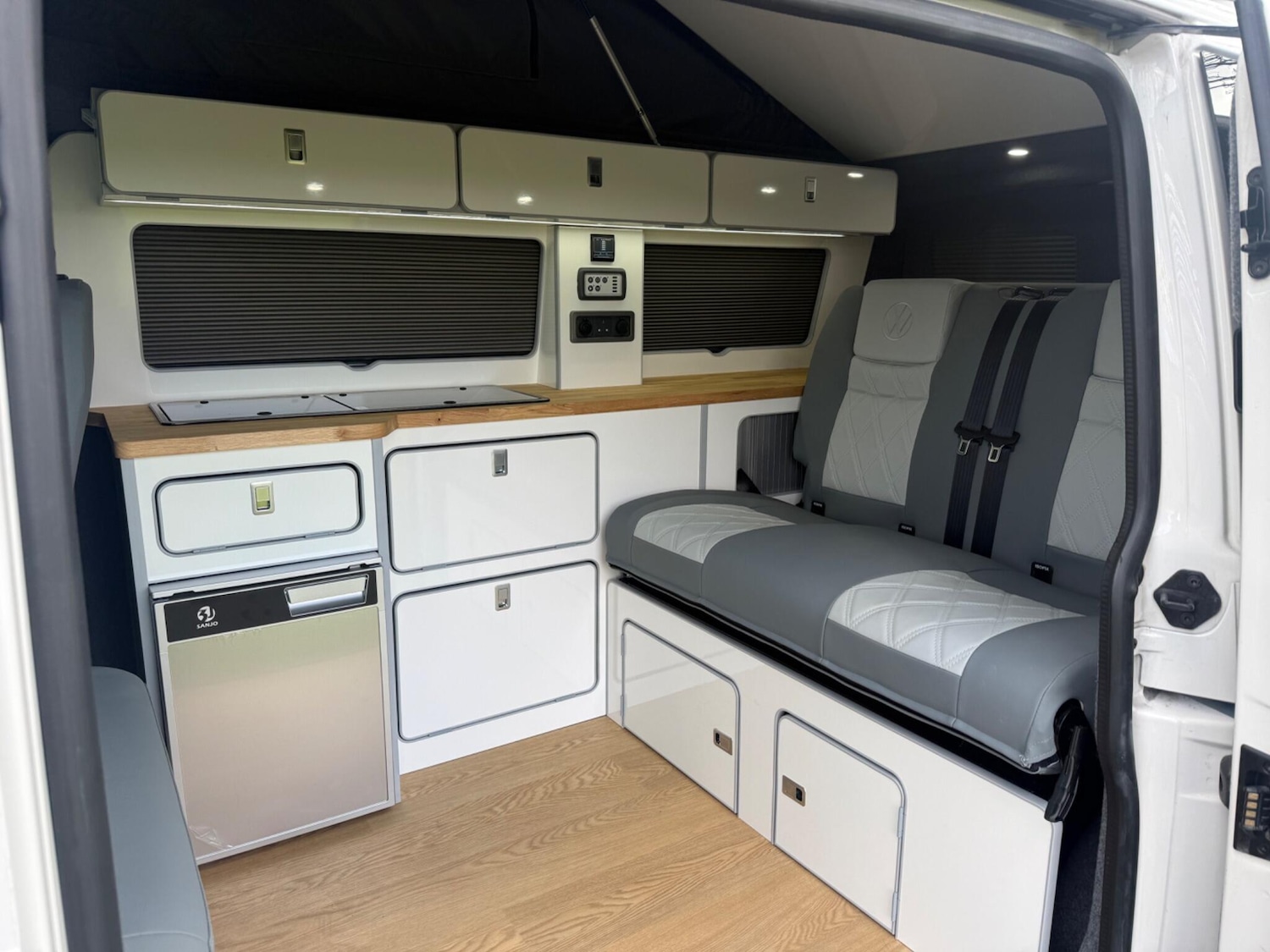 Used Volkswagen Transporter 2021 for sale - 78099805: Photo 2