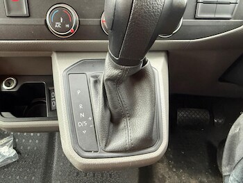 Used Volkswagen Transporter 2020 for sale - 77658984: Photo