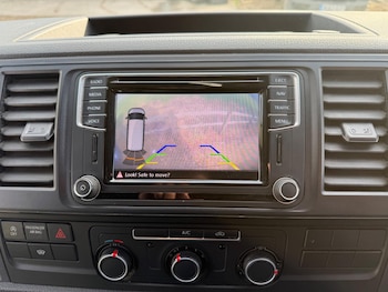 Used Volkswagen Transporter 2016 for sale - 77670639: Photo