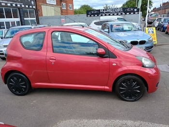 Used Toyota AYGO 2011 for sale - 75088075: Photo