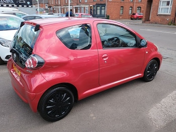 Used Toyota AYGO 2011 for sale - 75088075: Photo