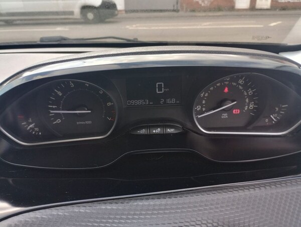 Used Peugeot 2008 2015 for sale - 74617099: Photo 14