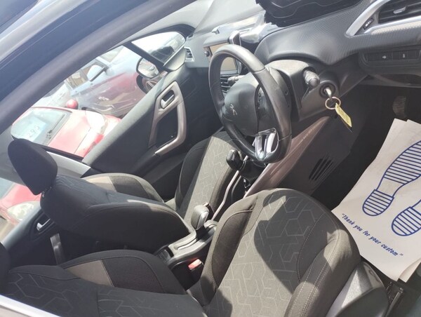 Used Peugeot 2008 2015 for sale - 74617099: Photo 16