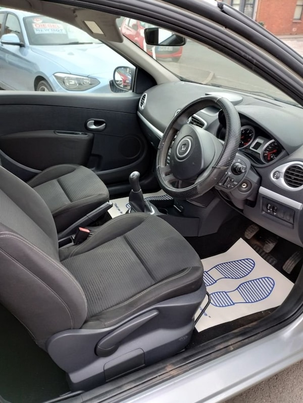 Used Renault Clio 2012 for sale - 74483799: Photo 11